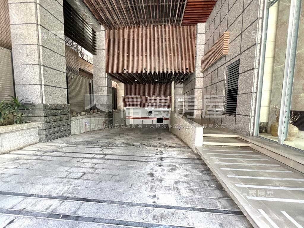 秀水庭．極簡奢華房屋室內格局與周邊環境