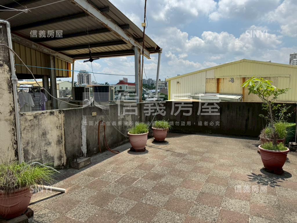 建和街臨路透天房屋室內格局與周邊環境