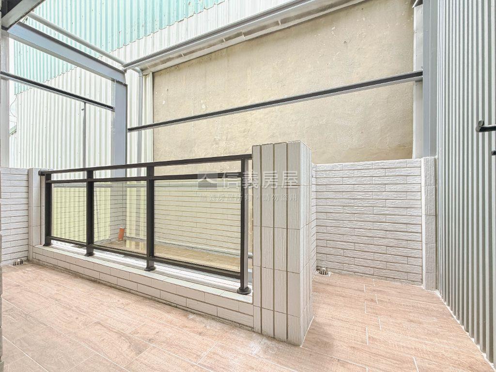 復興學區車庫美透天房屋室內格局與周邊環境