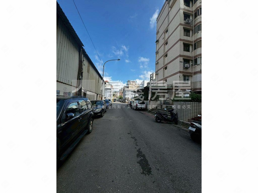 安敦翔鳳座一樓大空間房屋室內格局與周邊環境