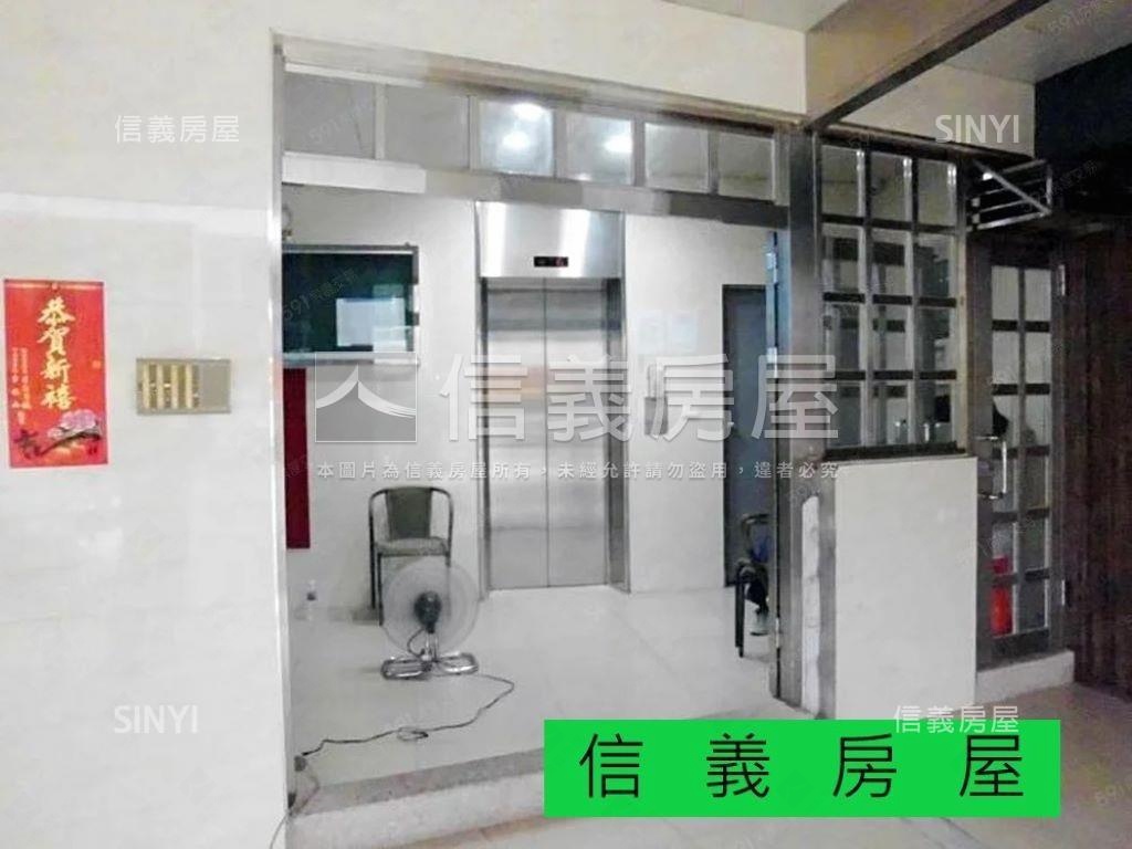 高樓三房單價４字頭太扯啦房屋室內格局與周邊環境