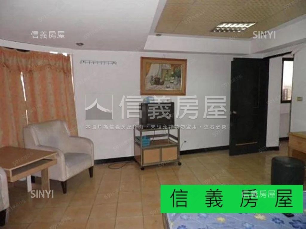 高樓三房單價４字頭太扯啦房屋室內格局與周邊環境