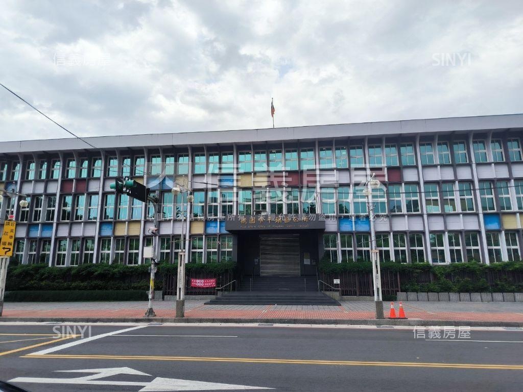 鴻灃Ｊｉａ高樓美兩房車位房屋室內格局與周邊環境