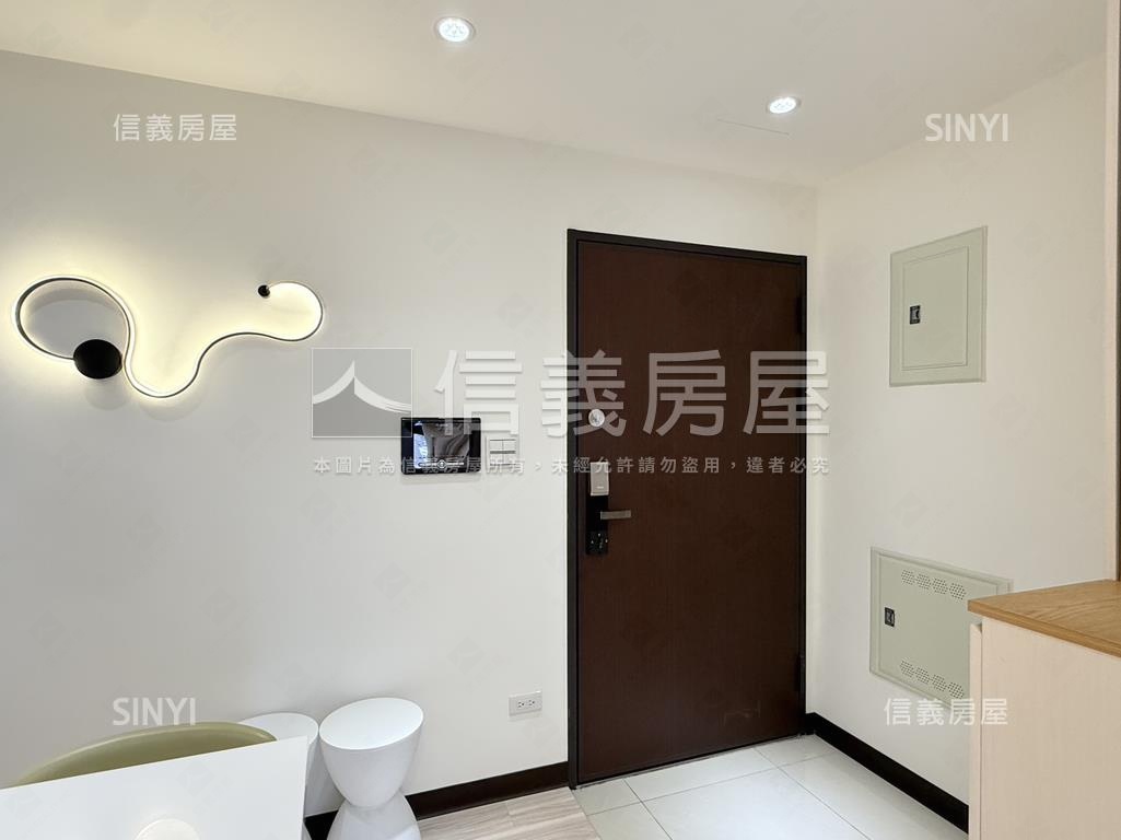 鴻灃Ｊｉａ高樓美兩房車位房屋室內格局與周邊環境