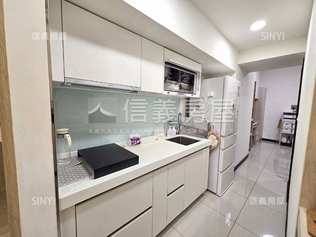 三重右岸優質小資宅含車位房屋室內格局與周邊環境