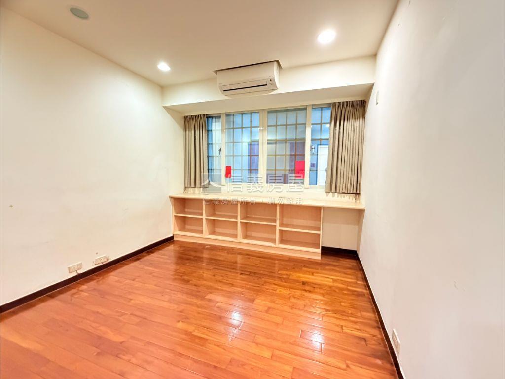 天母低總價成家電梯２房房屋室內格局與周邊環境
