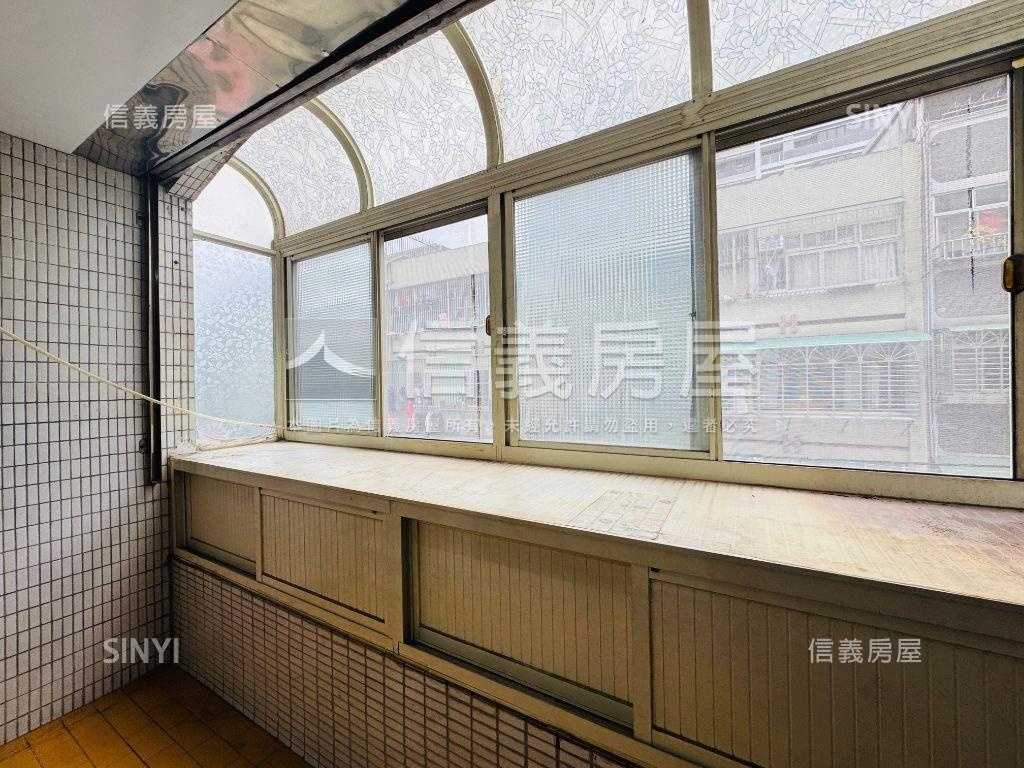 錦北公園靜巷公寓３樓房屋室內格局與周邊環境