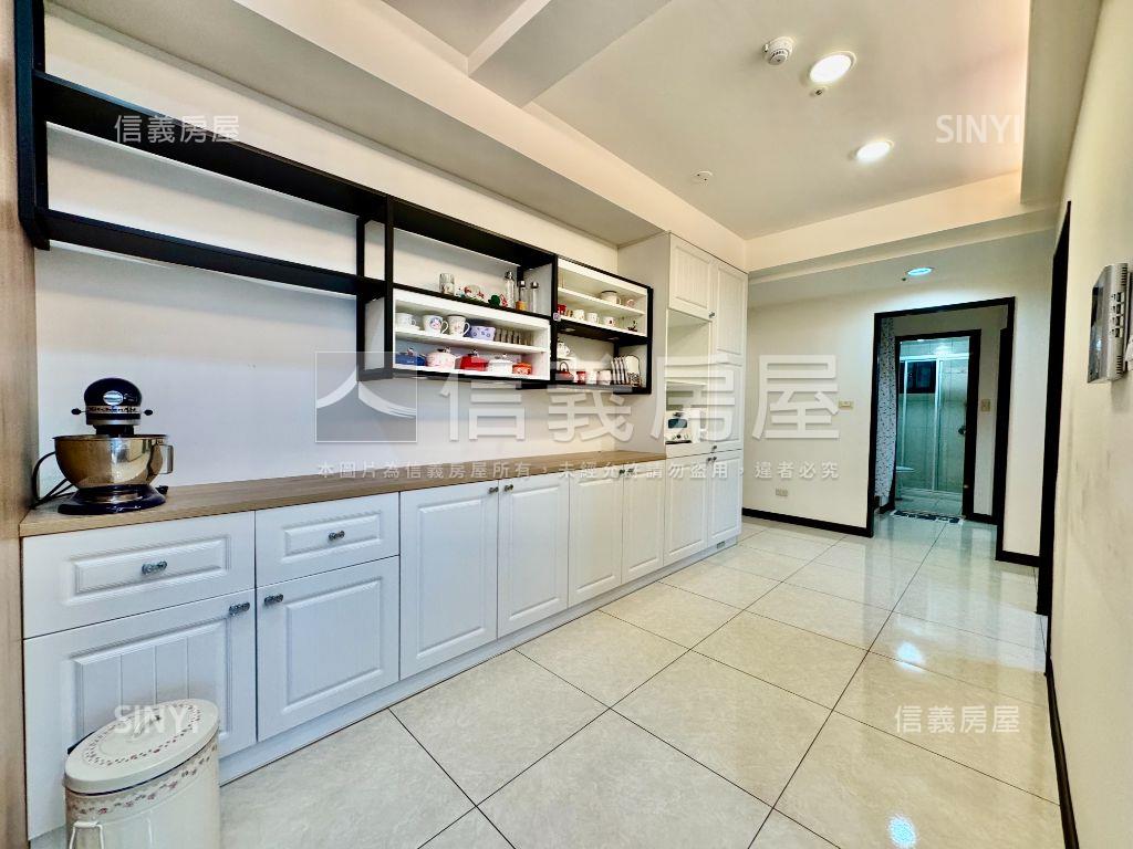 冠世界採光溫馨三房車位房屋室內格局與周邊環境