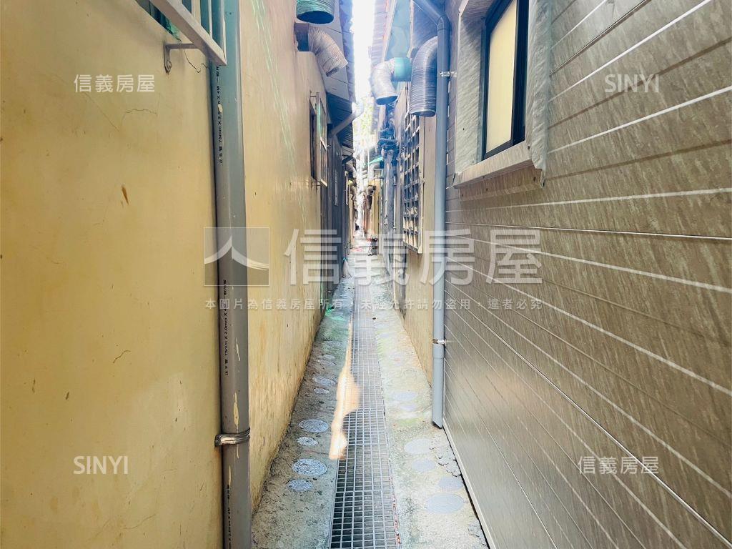 近鳳翔國小活巷好停車透天房屋室內格局與周邊環境