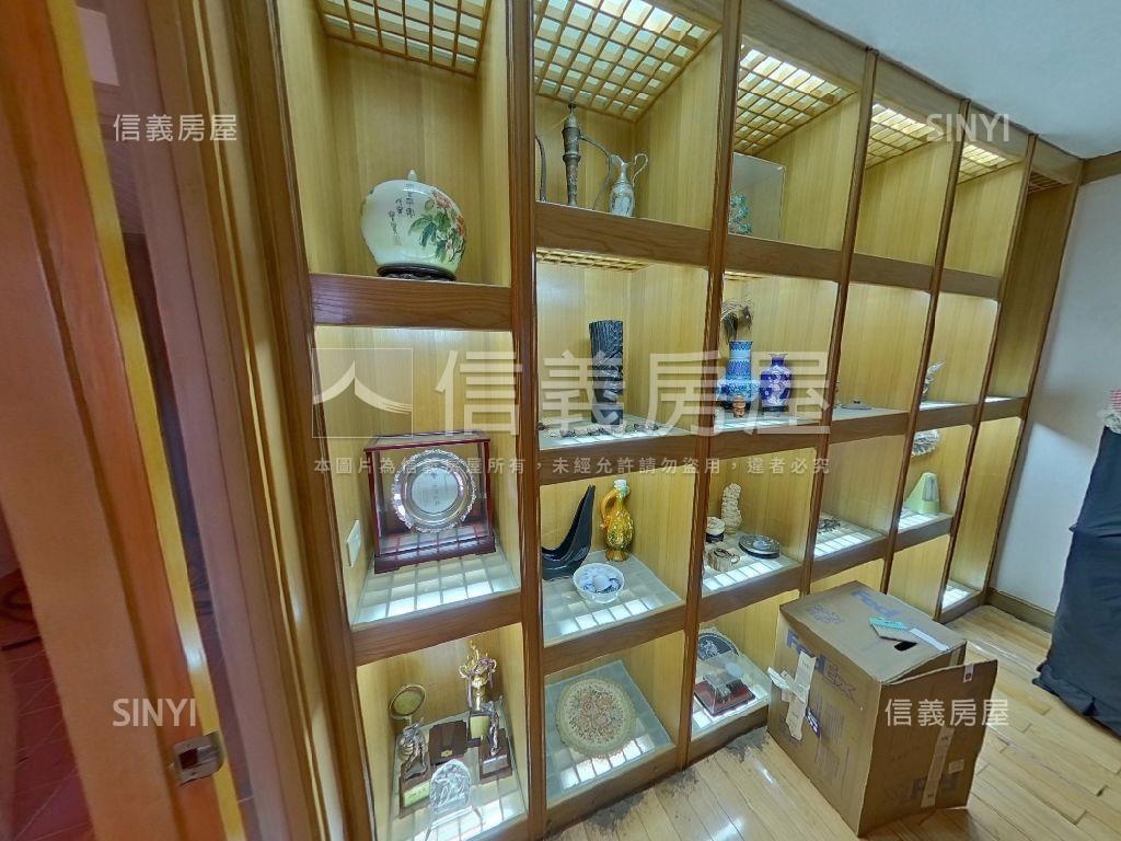誠意出售大湖公園獨地透天房屋室內格局與周邊環境