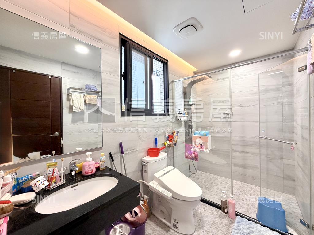 陽光花園‧正街邊間美車墅房屋室內格局與周邊環境