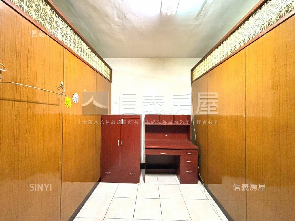 華福街低總價三樓房屋室內格局與周邊環境