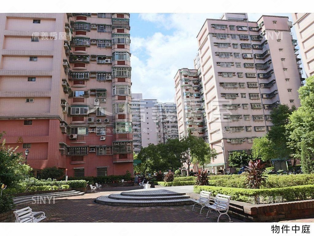 恭喜發財８米面寬金店面房屋室內格局與周邊環境
