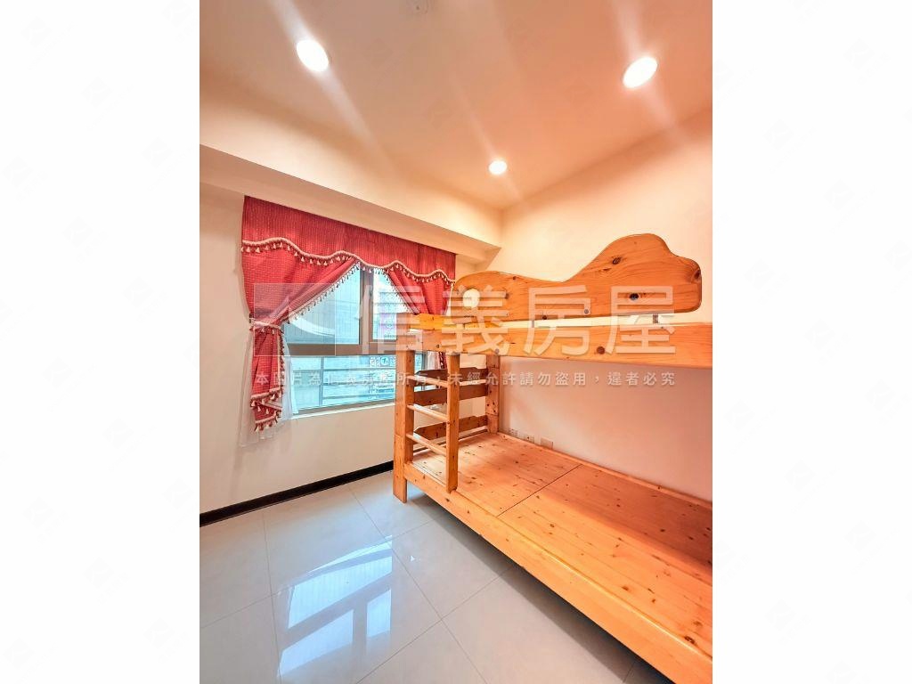 景安雙捷便利附車位房屋室內格局與周邊環境