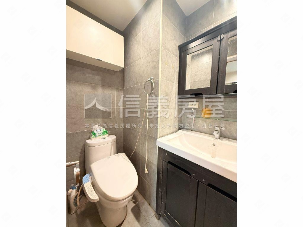 景安雙捷便利附車位房屋室內格局與周邊環境