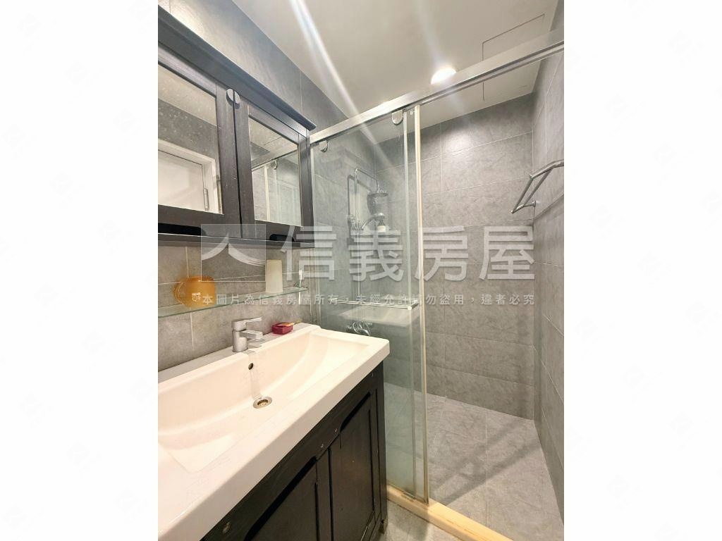 景安雙捷便利附車位房屋室內格局與周邊環境