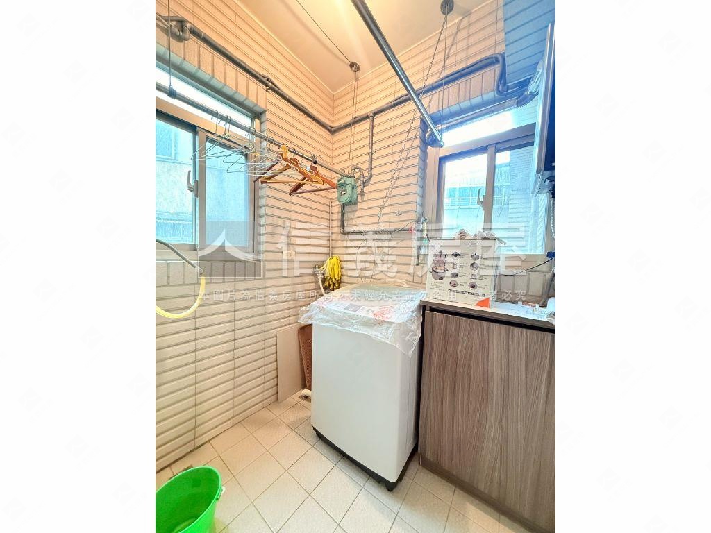 景安雙捷便利附車位房屋室內格局與周邊環境