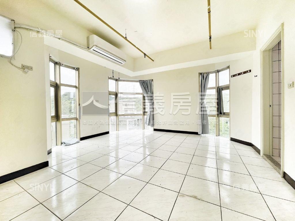 東方山莊山景四房車位房屋室內格局與周邊環境