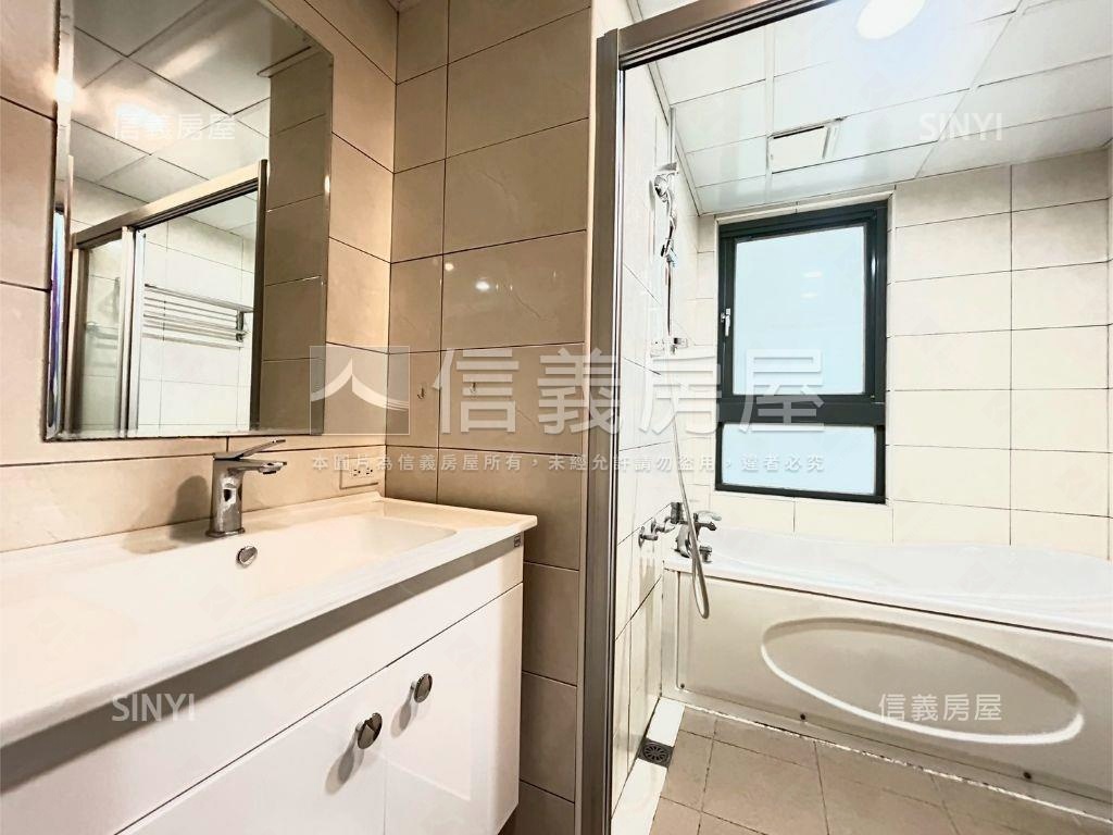 民權經典四房車位房屋室內格局與周邊環境