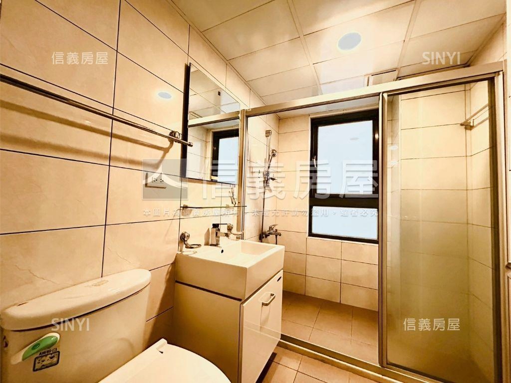 民權經典四房車位房屋室內格局與周邊環境