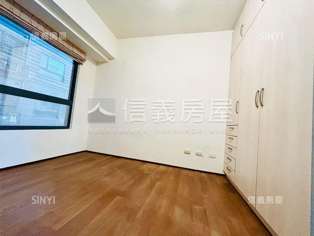 民權經典四房車位房屋室內格局與周邊環境