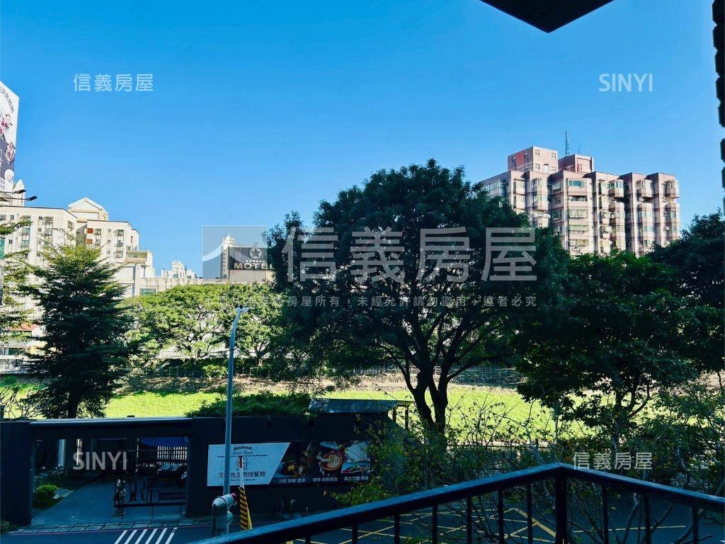 民權經典四房車位房屋室內格局與周邊環境