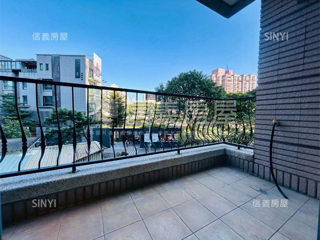 民權經典四房車位房屋室內格局與周邊環境