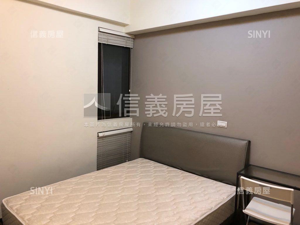 稀有蛋黃區收租投套房屋室內格局與周邊環境