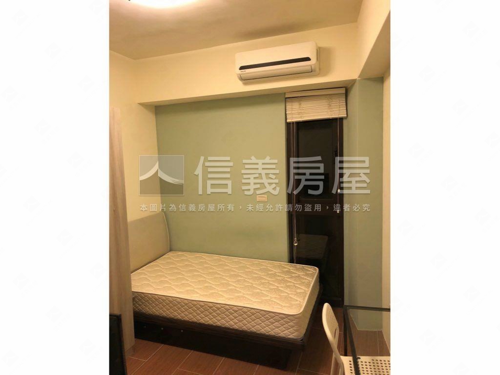 稀有蛋黃區收租投套房屋室內格局與周邊環境