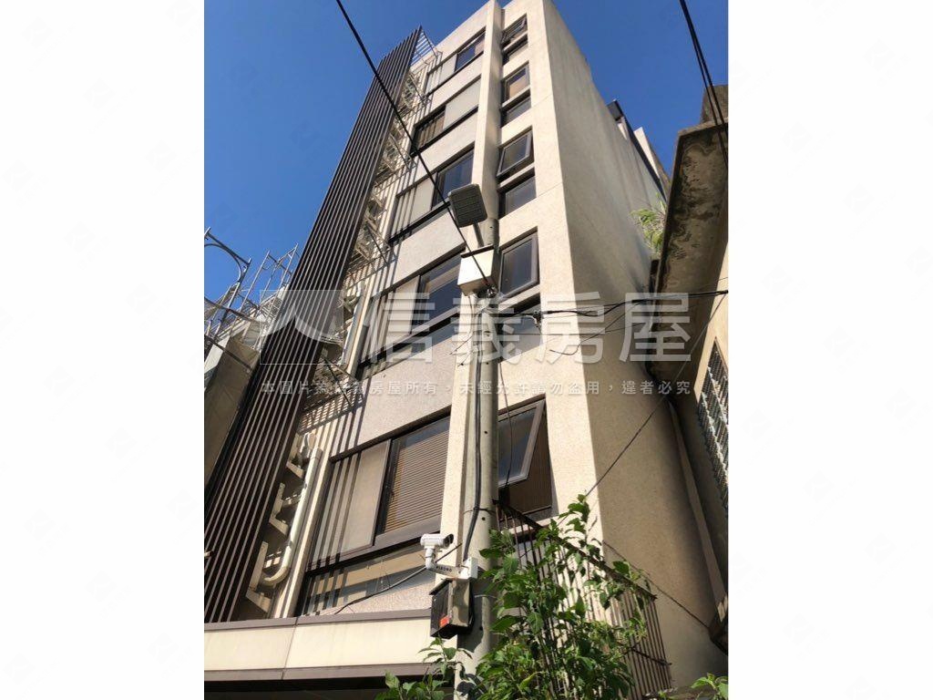 稀有蛋黃區收租投套房屋室內格局與周邊環境