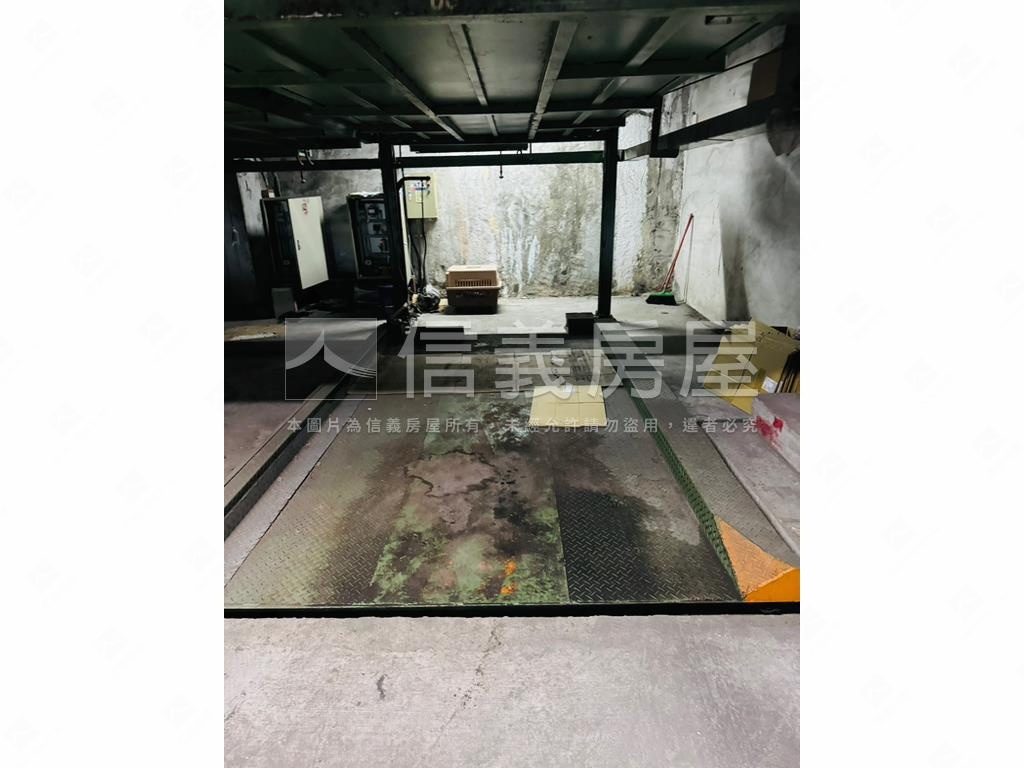 光復南路車位房屋室內格局與周邊環境