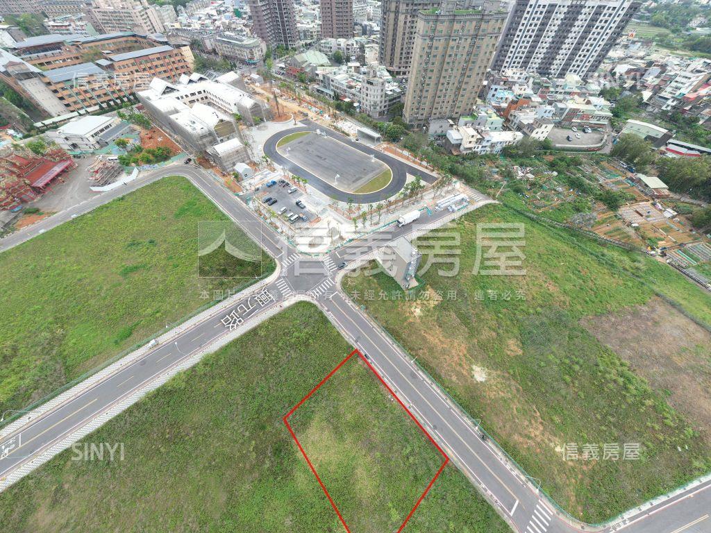 未來體育園區約2６７坪地房屋室內格局與周邊環境