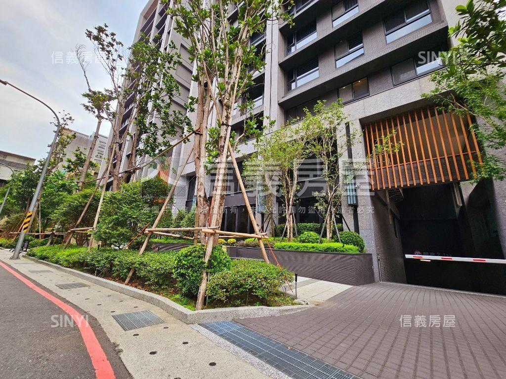 傳家經典。采采高樓露台戶房屋室內格局與周邊環境