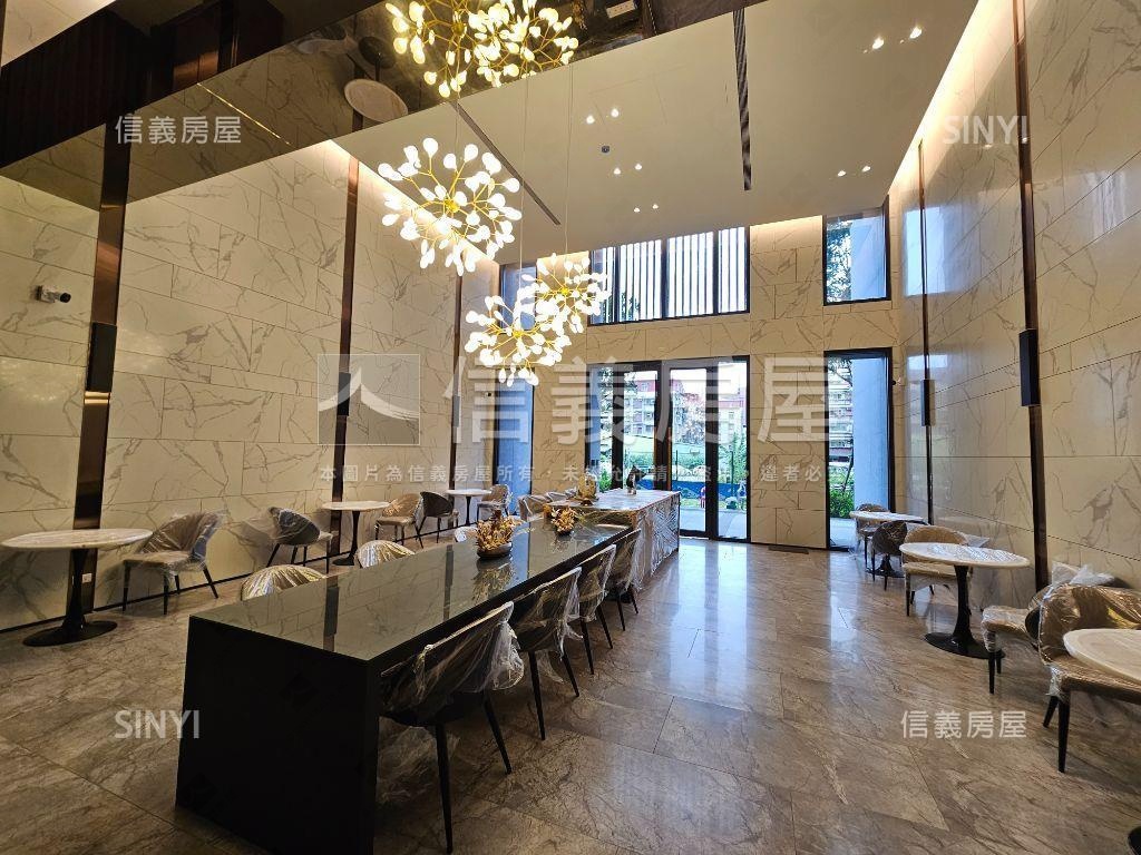 傳家經典。采采高樓露台戶房屋室內格局與周邊環境