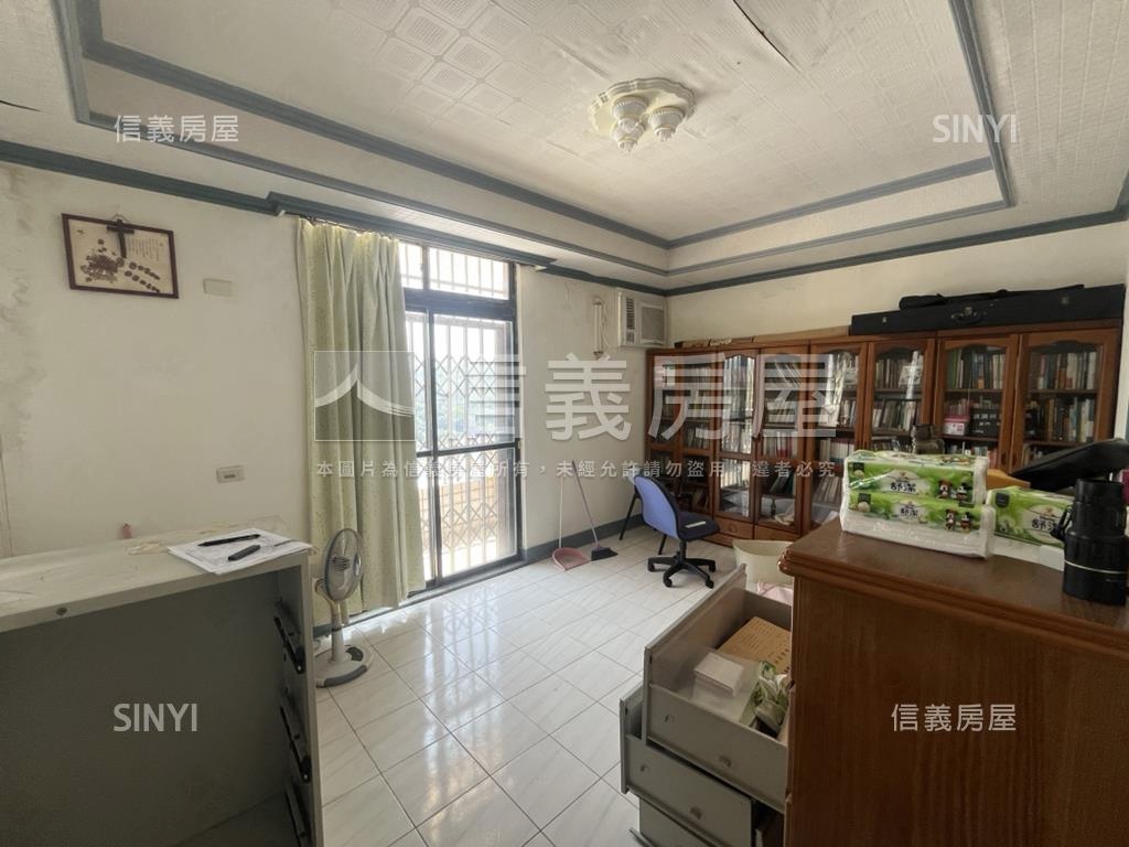 彩色世界景觀透天房屋室內格局與周邊環境
