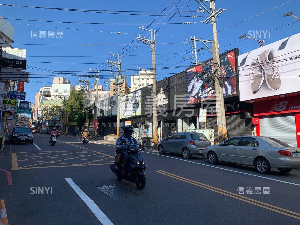 東海新興路燙金店面附套房屋室內格局與周邊環境