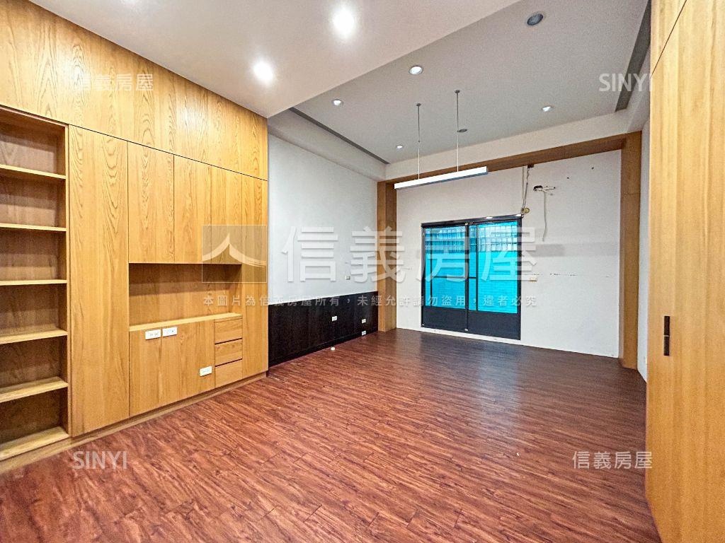 副都心｜崇明臨路黃金店墅房屋室內格局與周邊環境