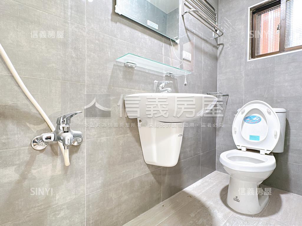 仁雄免爬樓梯翻新正路透天房屋室內格局與周邊環境