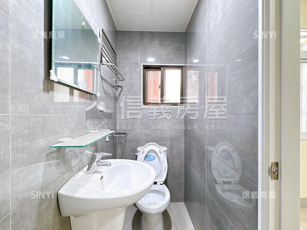 仁雄免爬樓梯翻新正路透天房屋室內格局與周邊環境