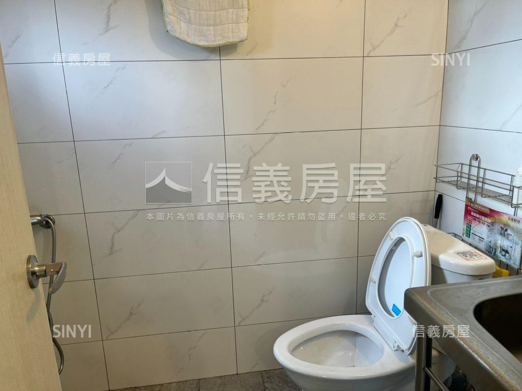 ＮＥＷ成功高樓亮麗３房房屋室內格局與周邊環境