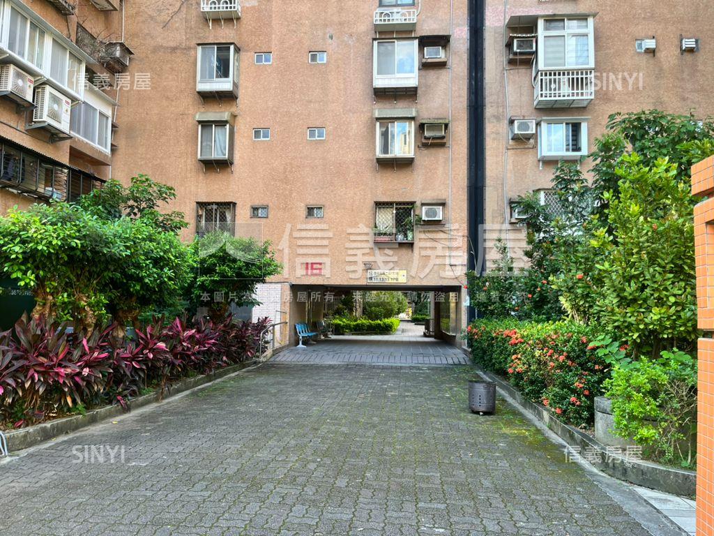 馬到成功高樓美宅房屋室內格局與周邊環境