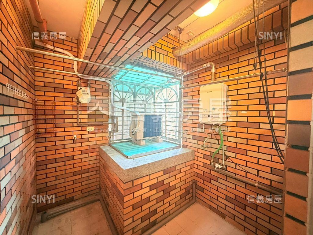 德安御璽美妝帶車位房屋室內格局與周邊環境