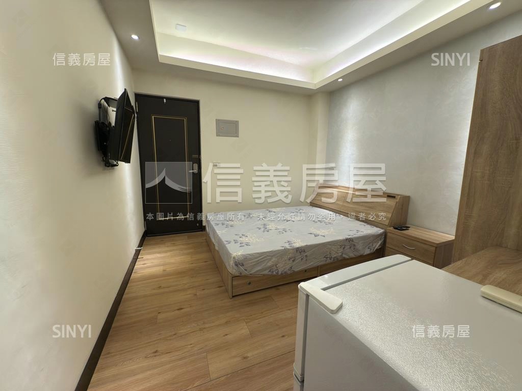 東區近巴克禮收租美４房房屋室內格局與周邊環境