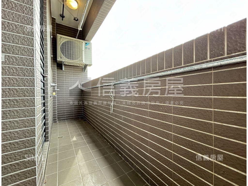 面三民高中質感美三房房屋室內格局與周邊環境