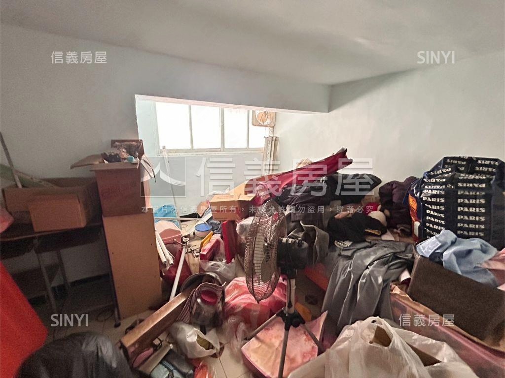漢神巨蛋百貨捷運透天房屋室內格局與周邊環境