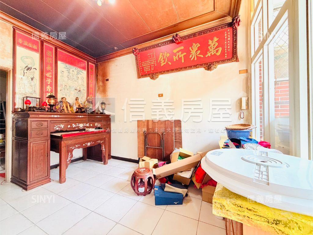 葫洲捷運－寬敞庭院四房房屋室內格局與周邊環境