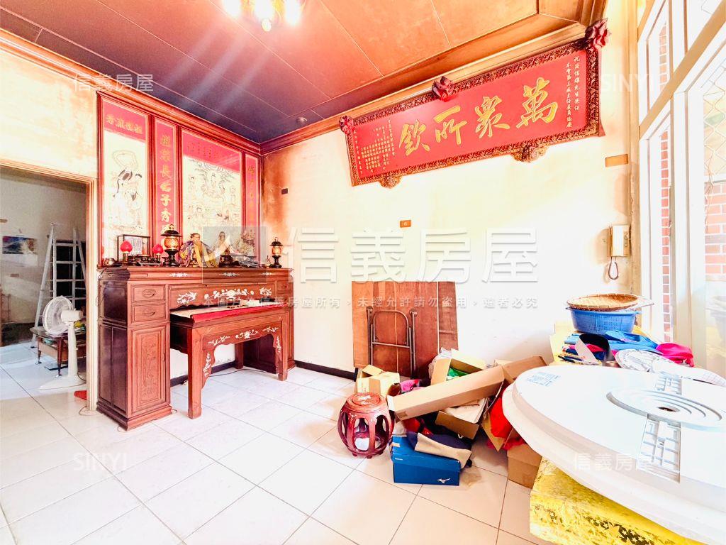 葫洲捷運－寬敞庭院四房房屋室內格局與周邊環境
