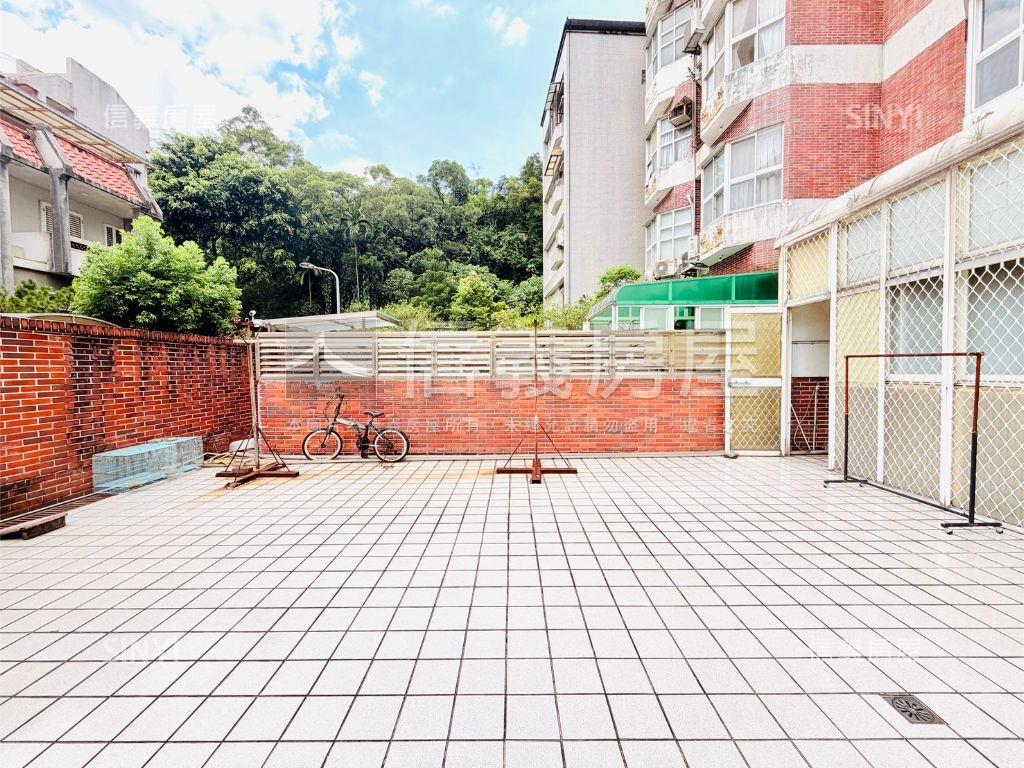 葫洲捷運－寬敞庭院四房房屋室內格局與周邊環境