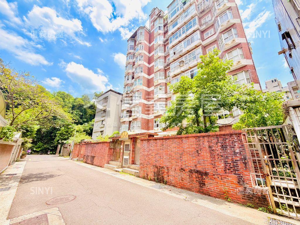 葫洲捷運－寬敞庭院四房房屋室內格局與周邊環境