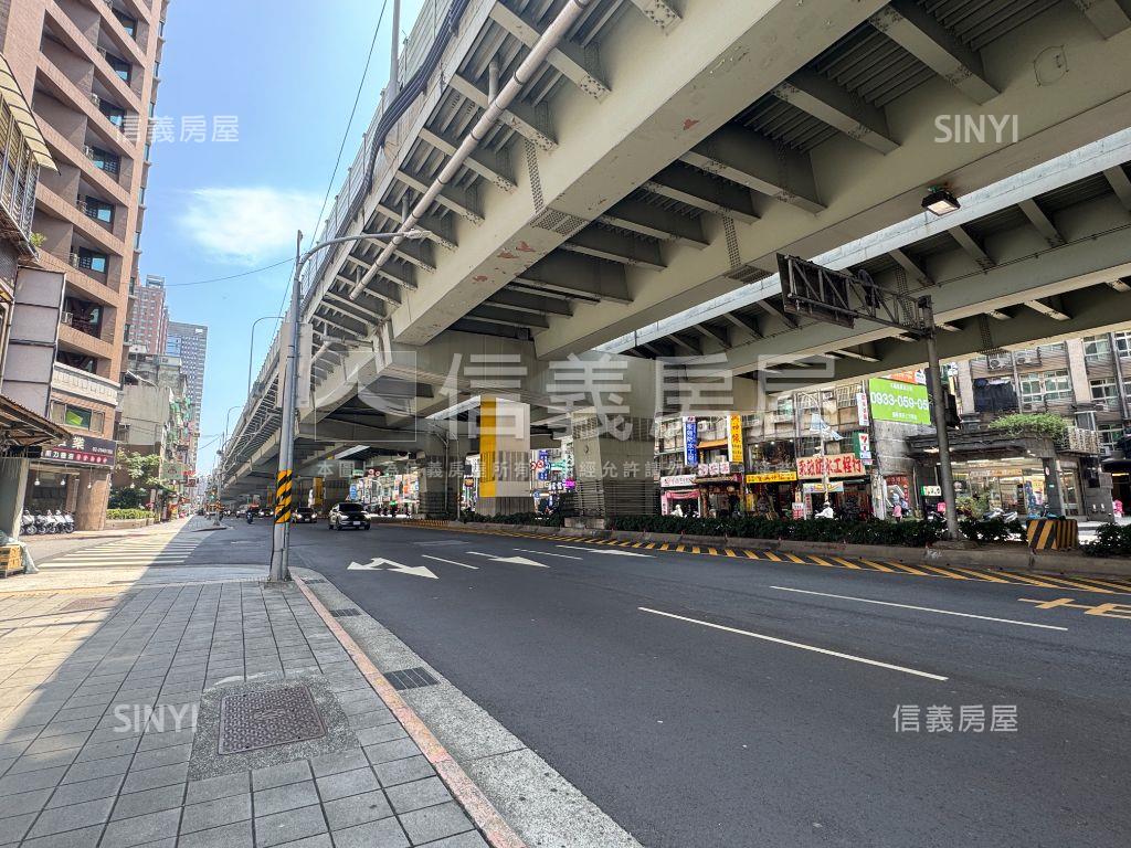 景平捷運金店面房屋室內格局與周邊環境